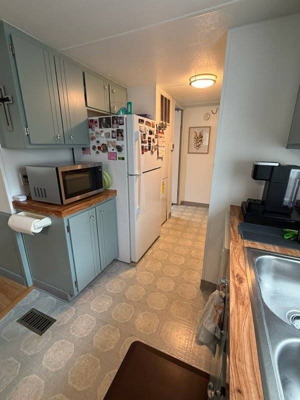 Interior, Unit 70, Clackamas